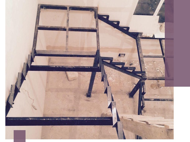 Монтаж лестниц на металлокаркасе в Иркутске быстро и качественно