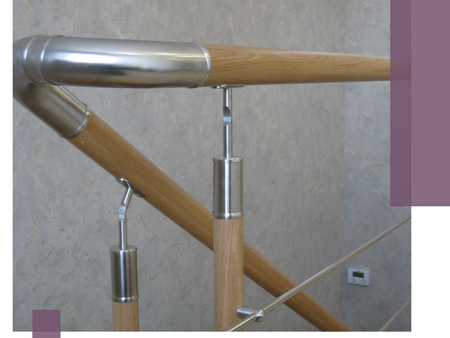 Комбинированные перила на заказ в Иркутске — монтаж и производство