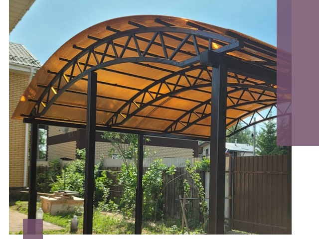 Изготовление навесов под ключ в Иркутске из качественных материалов