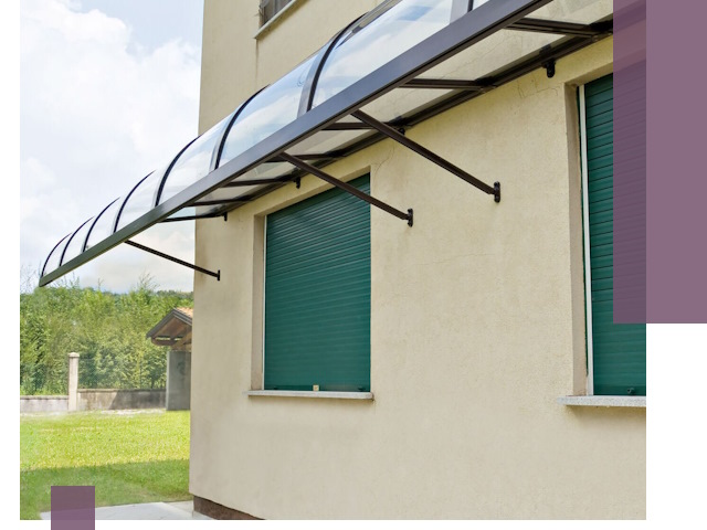 Козырьки над окнами в Иркутске — изготовление и монтаж по выгоде